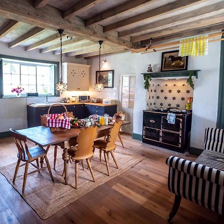 Country Cottage With Spa, Catering, Gardens, Nature Reserve Walks - Free Parking, Self Checkin Scunthorpe Esterno foto