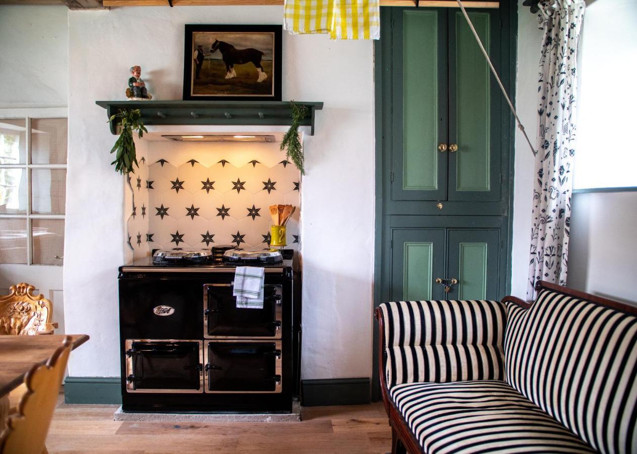 Country Cottage With Spa, Catering, Gardens, Nature Reserve Walks - Free Parking, Self Checkin Scunthorpe Esterno foto