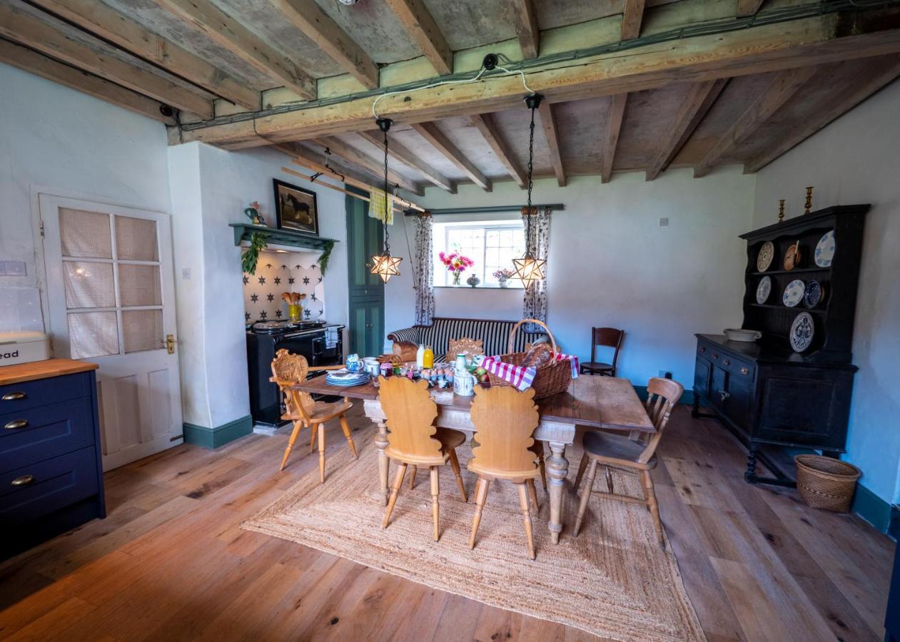 Country Cottage With Spa, Catering, Gardens, Nature Reserve Walks - Free Parking, Self Checkin Scunthorpe Esterno foto